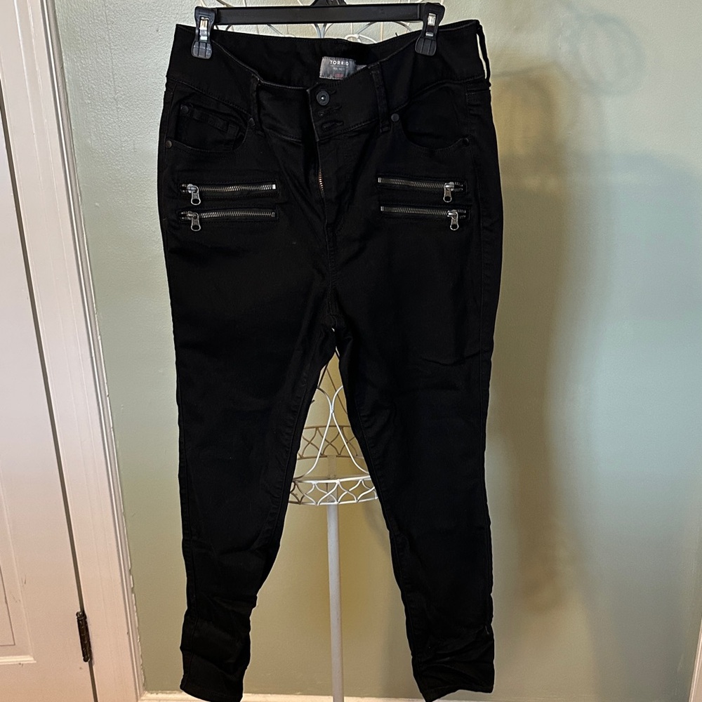 Torrid Edgy Black Jeggings with Double Zip Pockets